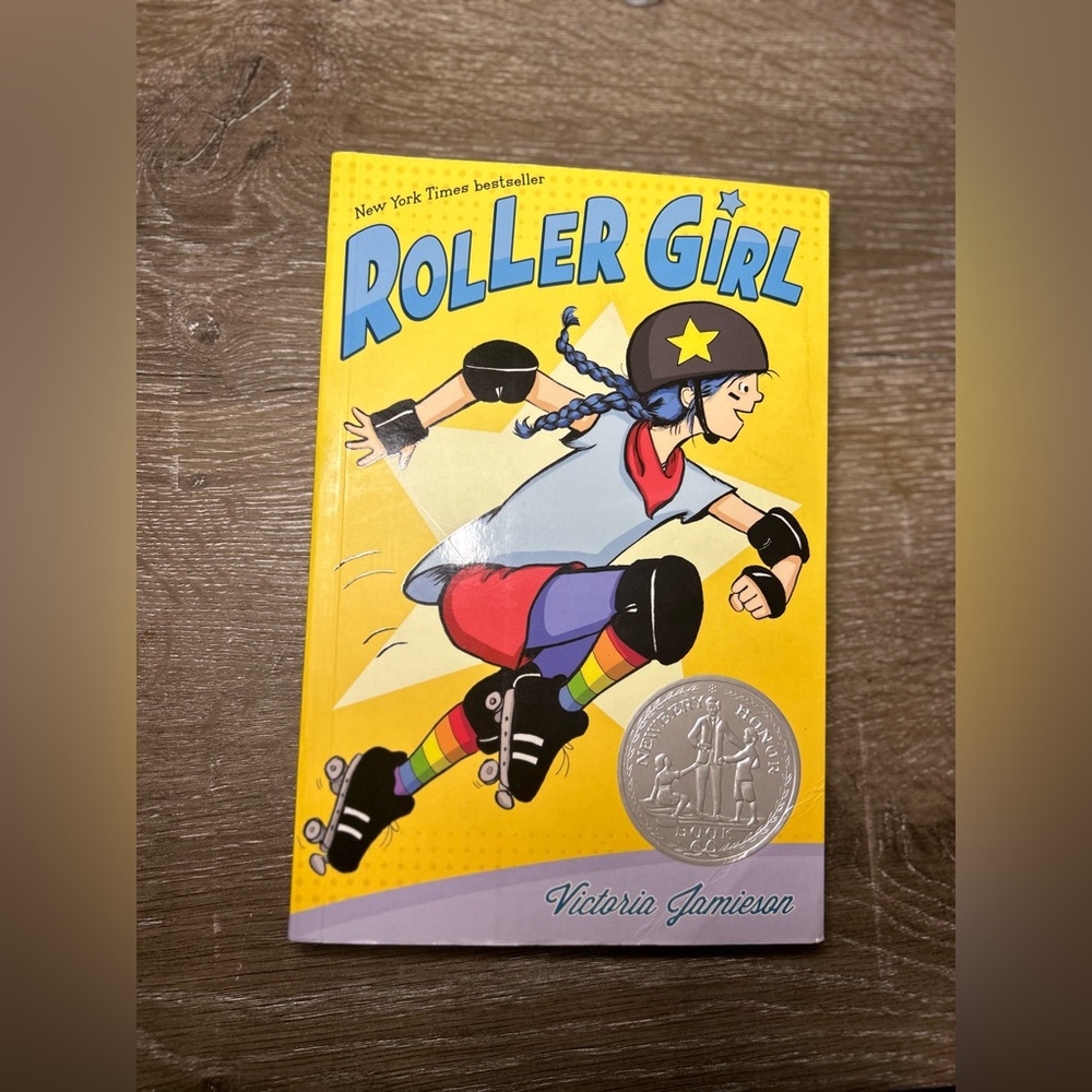 Roller Girl by Victoria Jamieson - Yellow Cover
